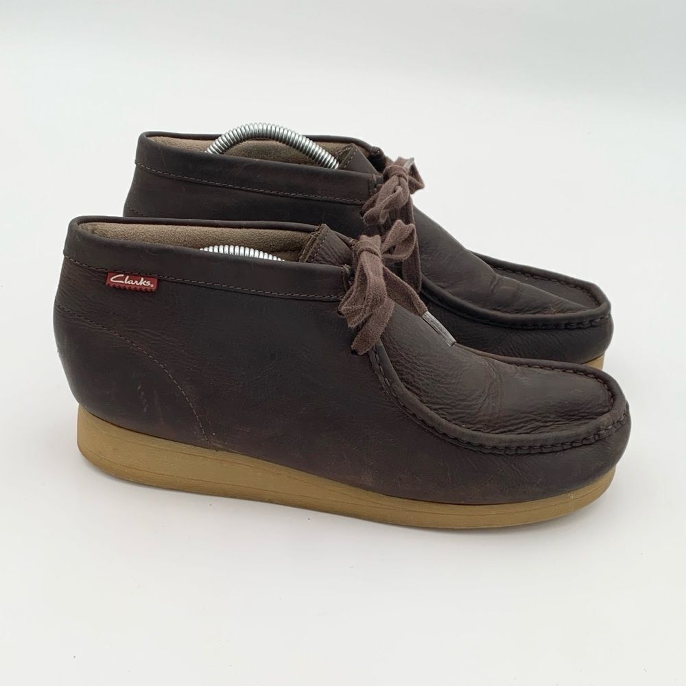Clarks Wallabee brown leather chukka boots men’s size 10